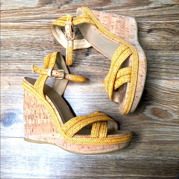 Stuart Weitzman nude neutral wedge Reins 6.5 - Picture 9 of 11